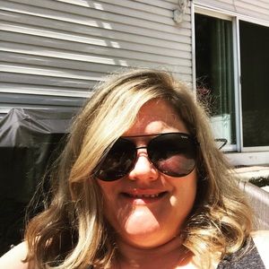 Meet your Posher, Melody